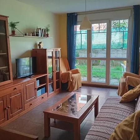 Familiar Bajo Con Jardin En Lägenhet