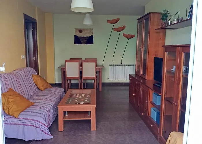 Familiar Bajo Con Jardin En * Gibaja